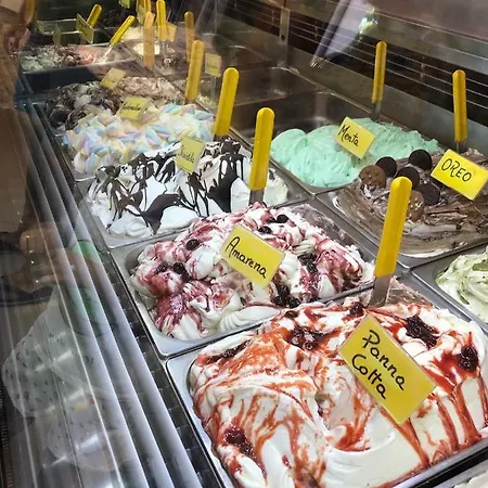 Evelina アパート